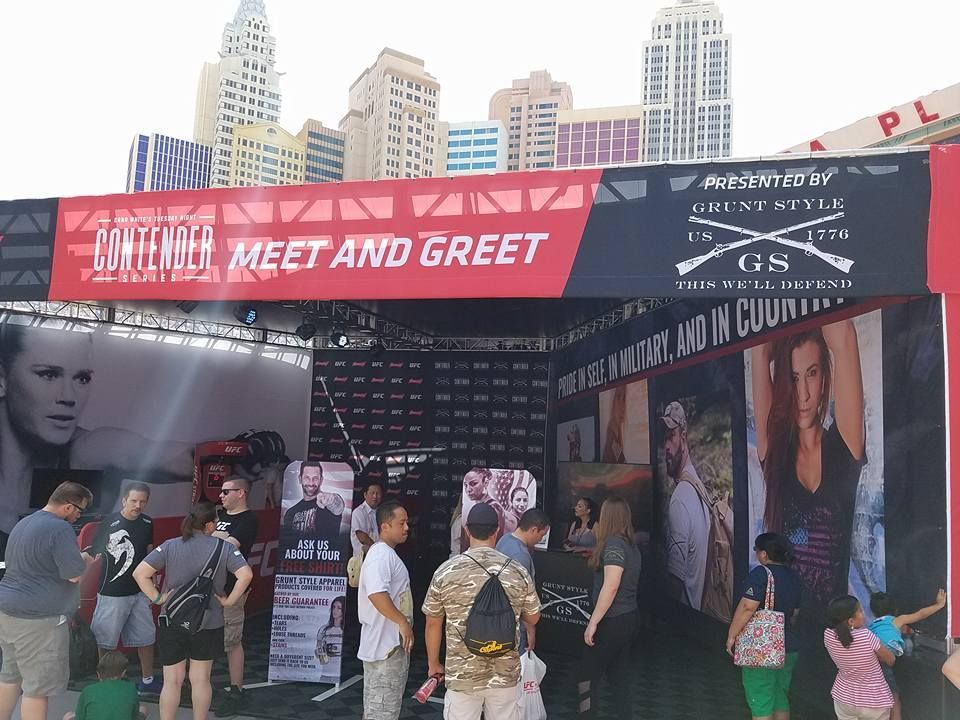 grunt style at UFC event on r2itm.com