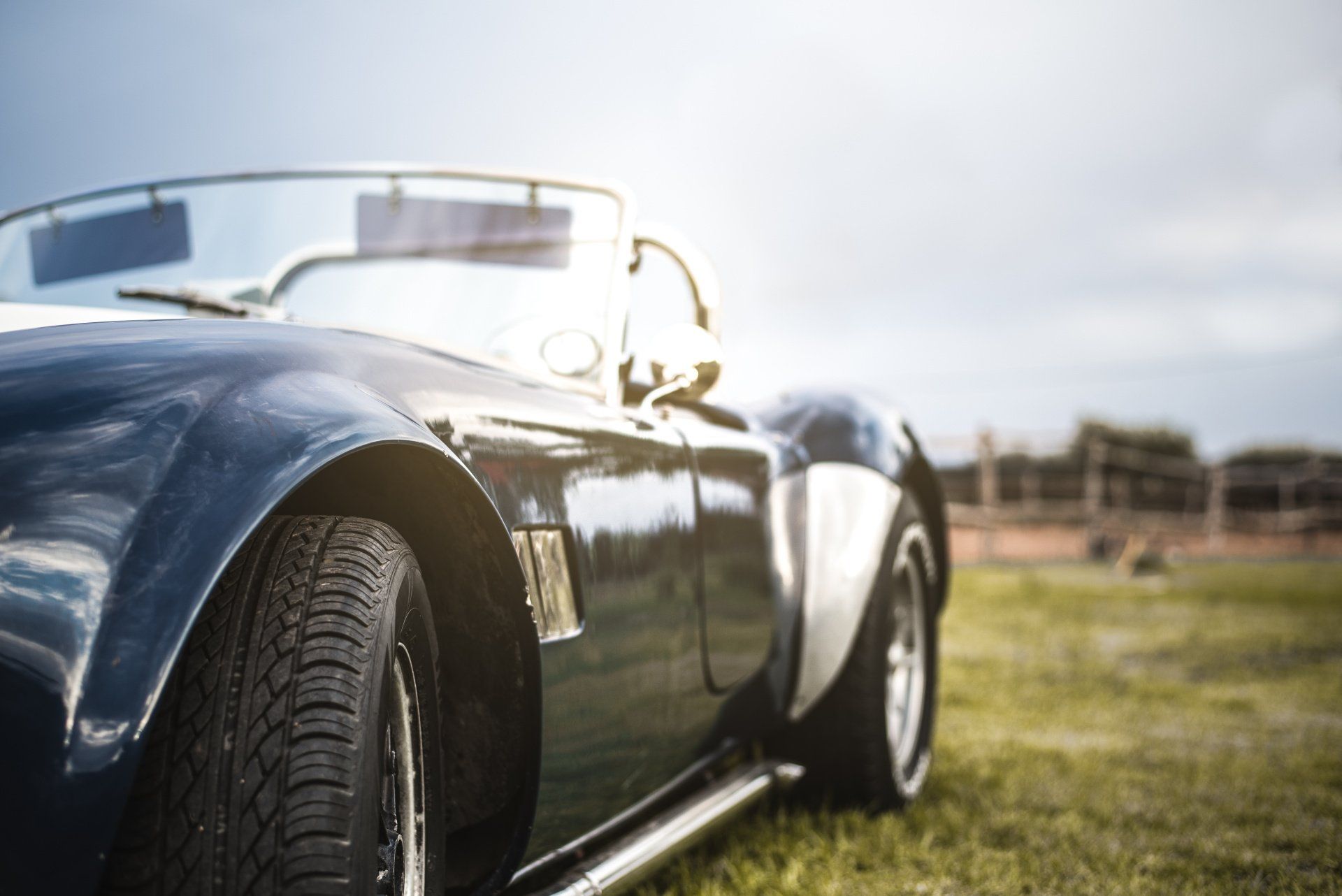 low emission internal combustion engine car