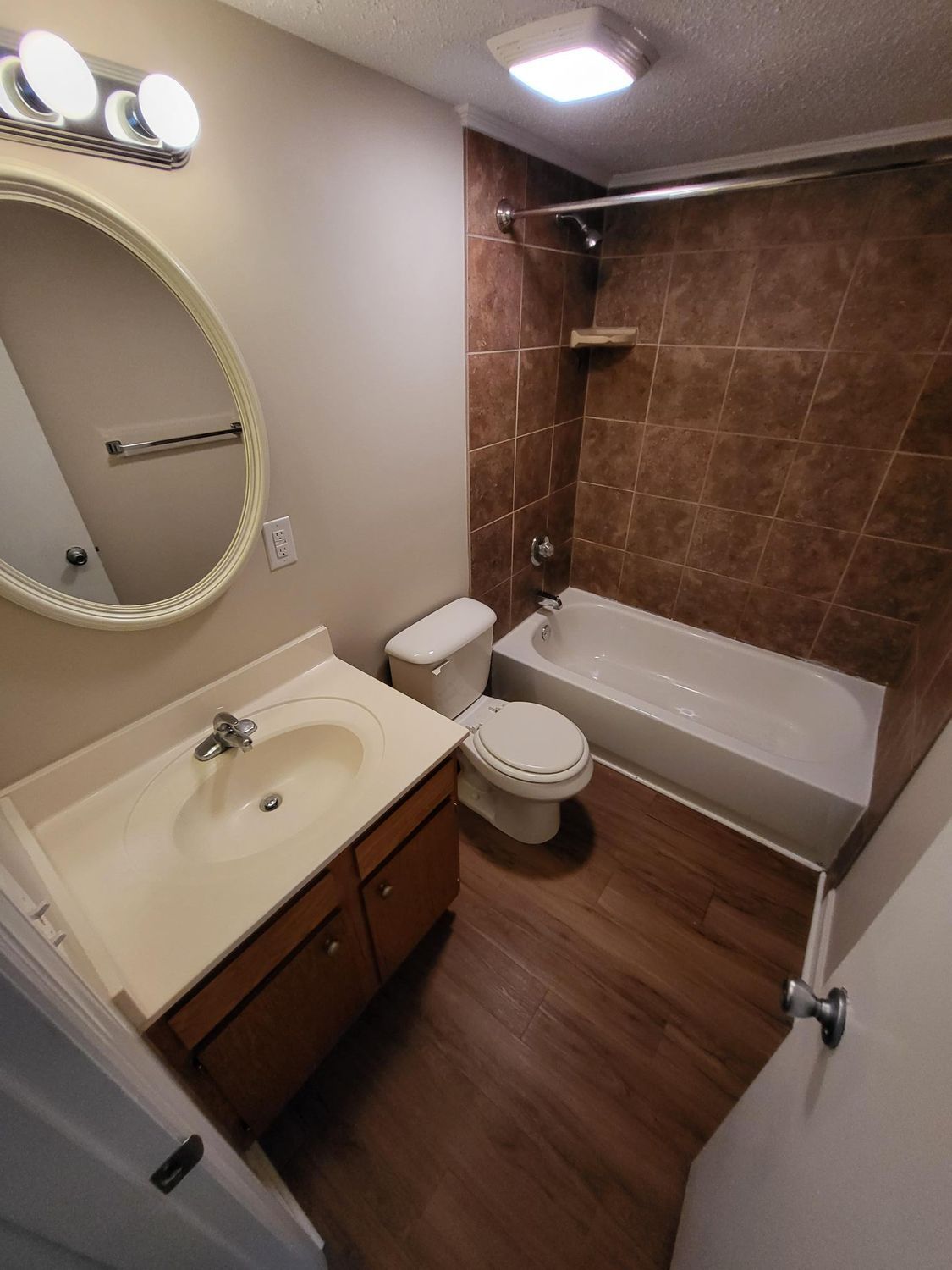 Highland Gardens Interior Photo