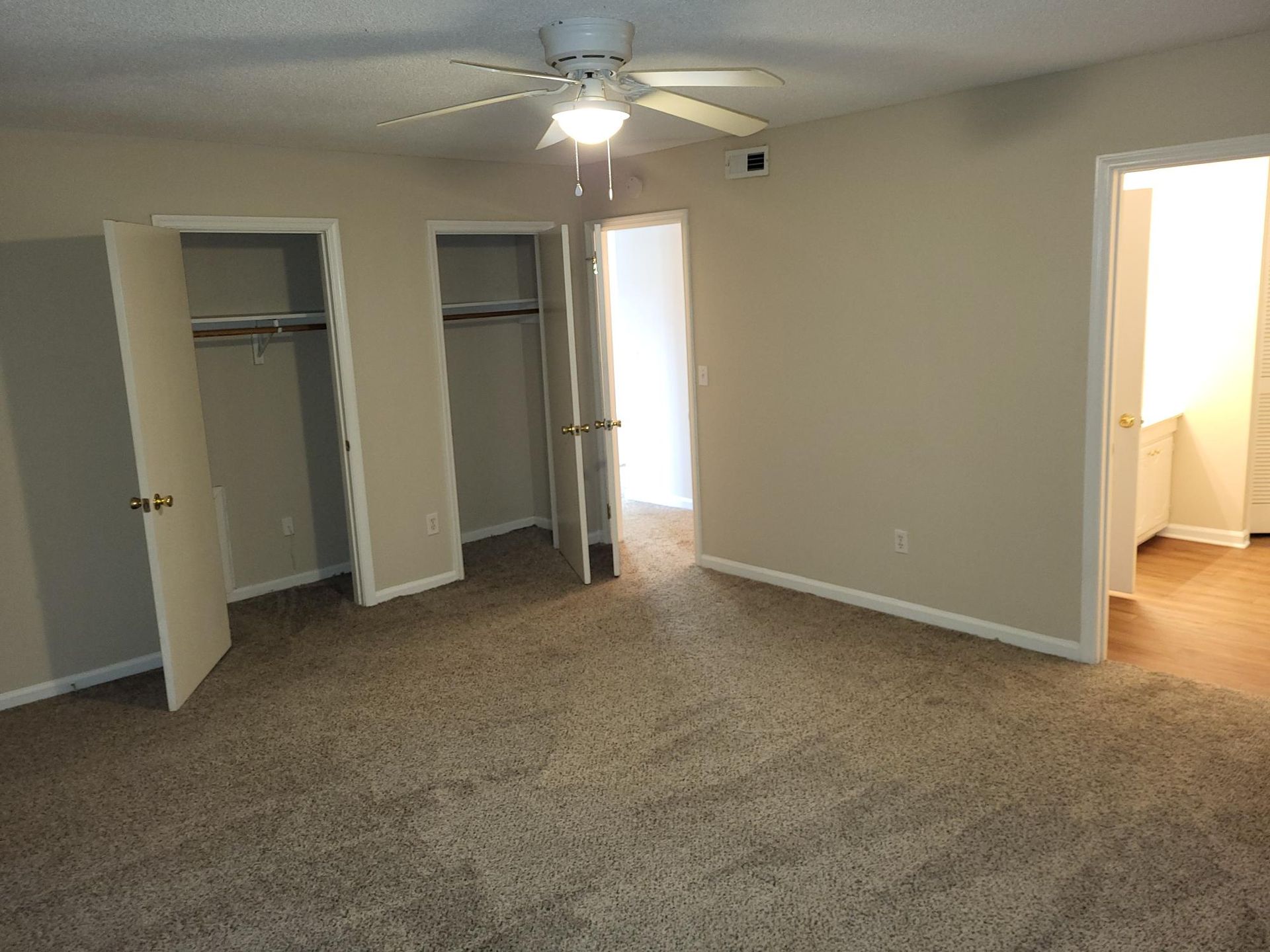 Highland Gardens Interior Photo