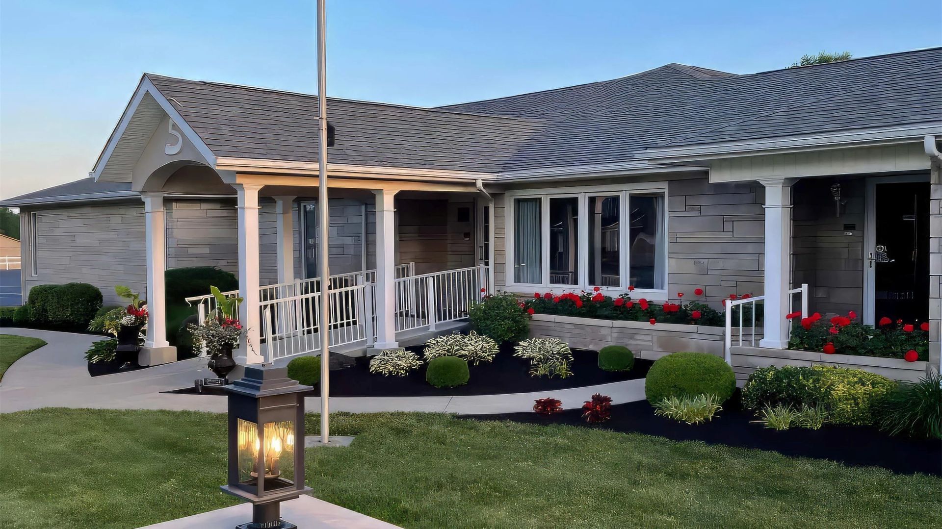 A house with a sign in front of it that says muslim kings