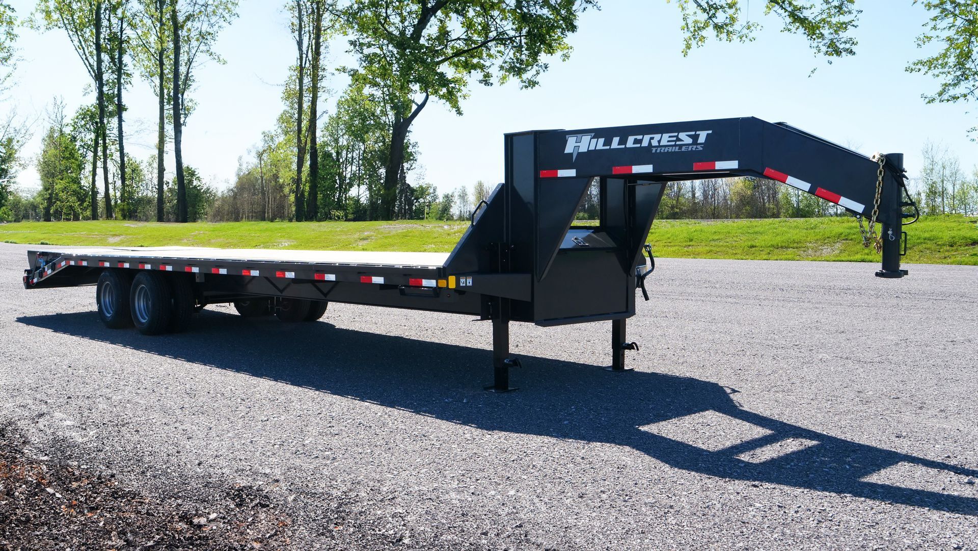 24.9K Deckover Gooseneck Trailer | Hillcrest Trailers