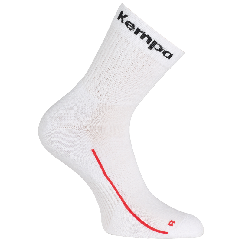 Hvítir Kempa íþróttasokkar með rauðri áherslulínu.