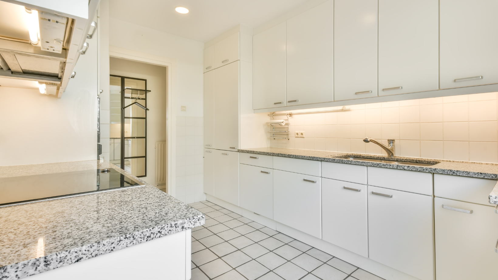kitchen floor tiles at Sinotiles