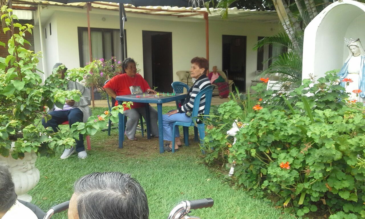 HOGAR PARA ANCIANOS LOS AÑOS DORADOS