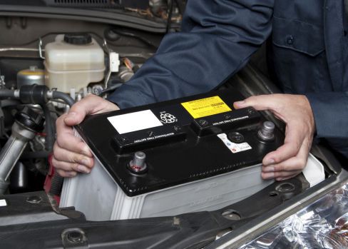 Experienced mechanic providing reasonable car battery services