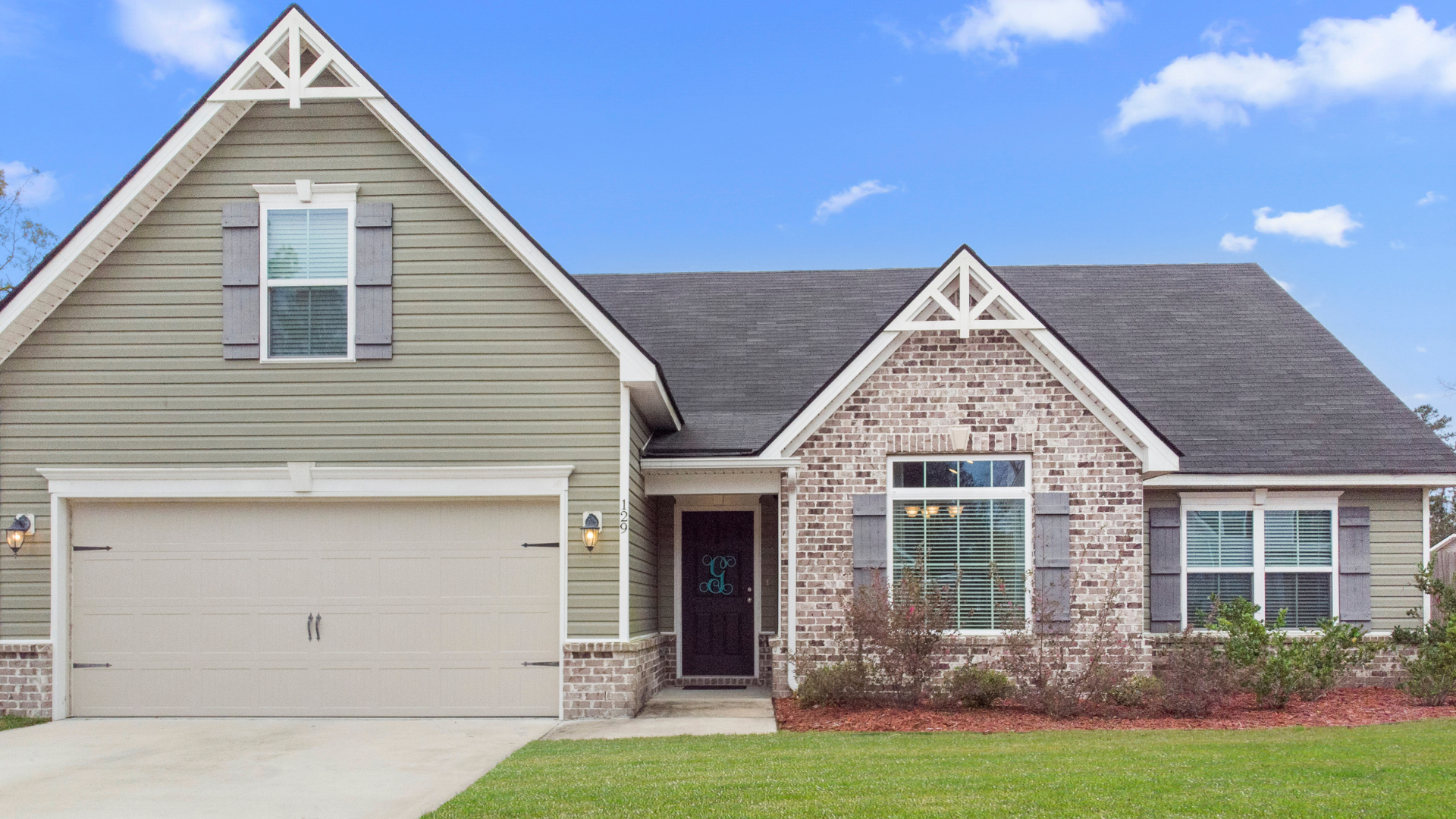 Real Estate Photography Green Grass Replacement