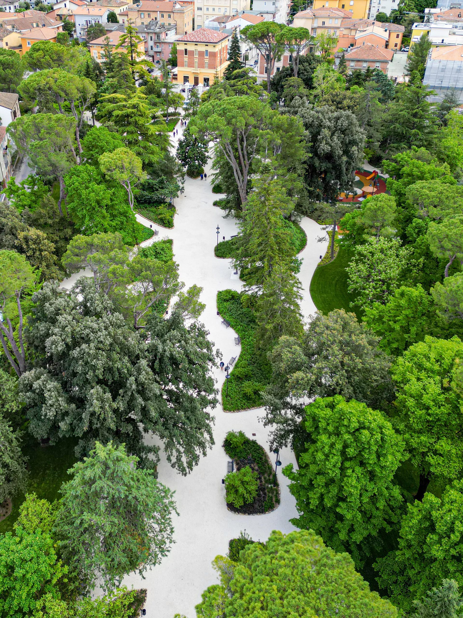 Giardini Coletti - San Severino - foto 02