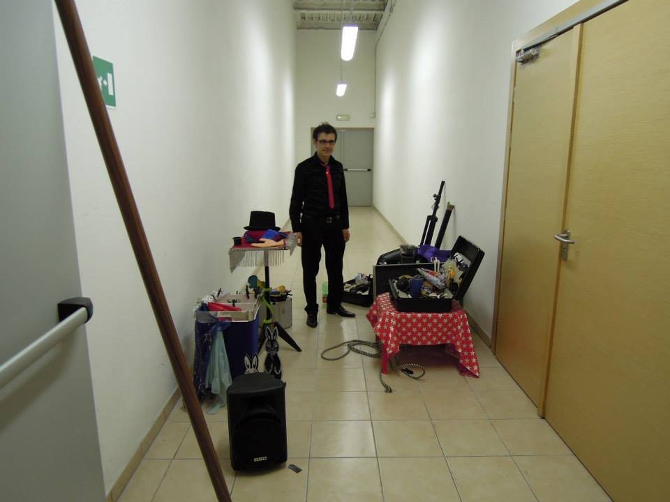 dietro le quinte dello show di Mago Gian