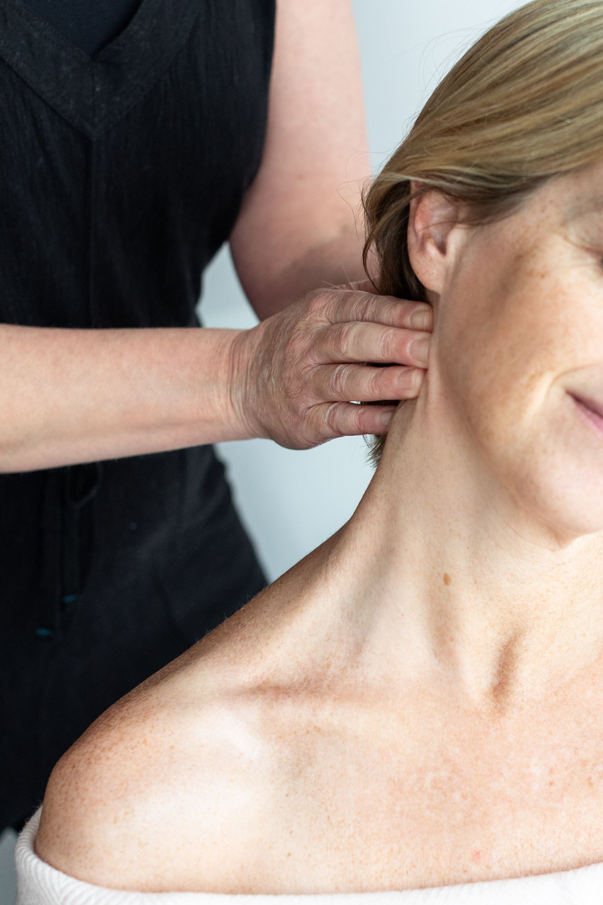 Indian Head Massage for neck strain