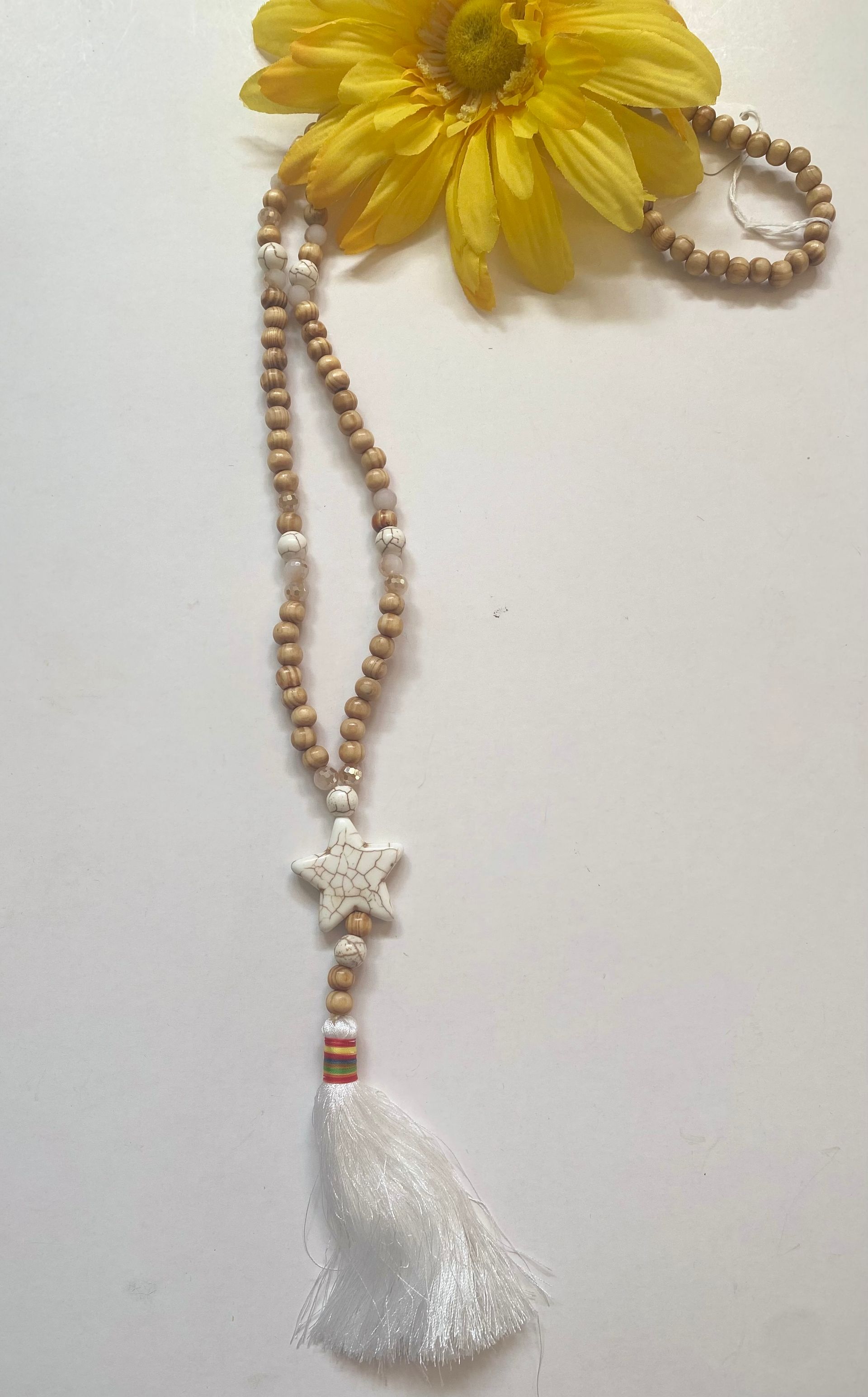 collar madera/charm/tassel