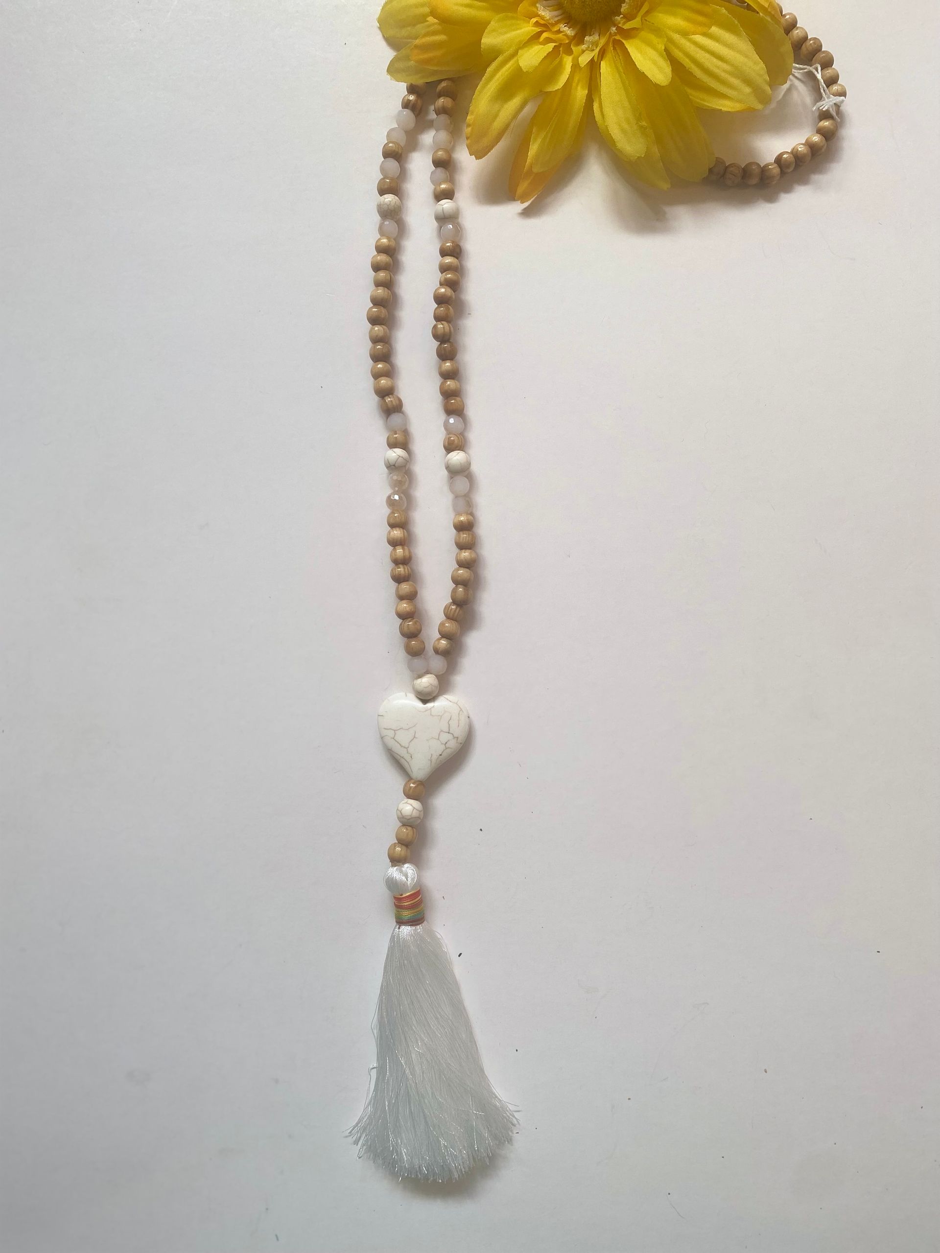 collar madera/charm/tassel