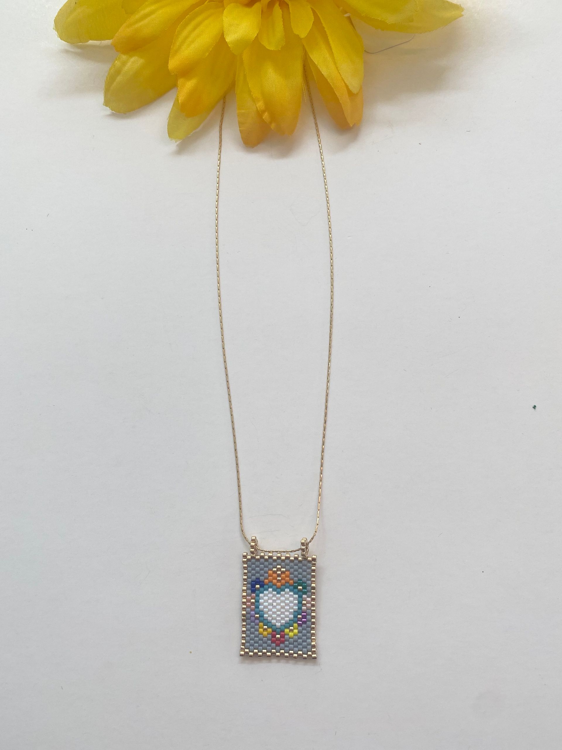 collar tipo escapulario en diferentes colores