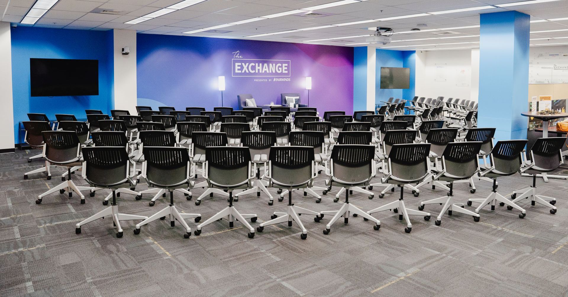 FAIRWINDS UCF Exchange full room
