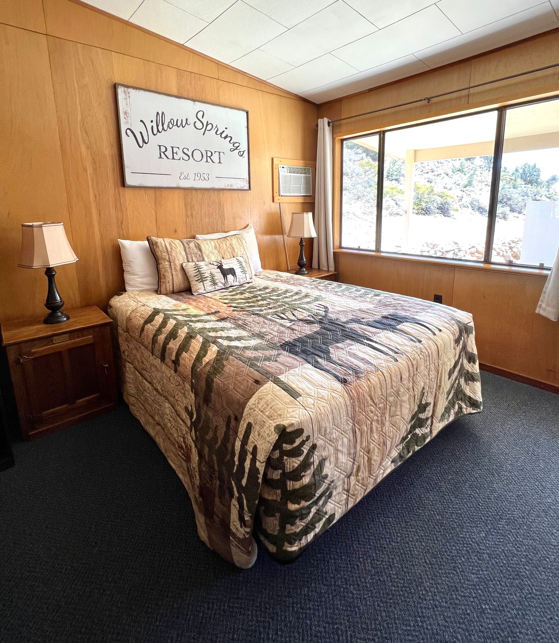 standard-room-queen-bed