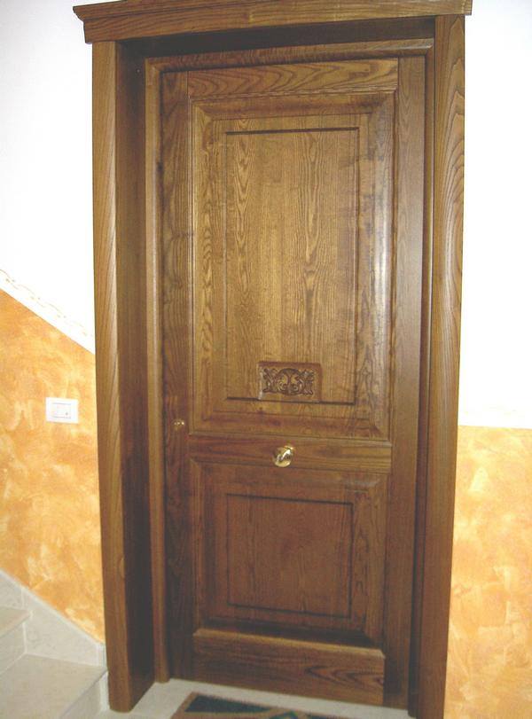 Porta d'ingresso in legno