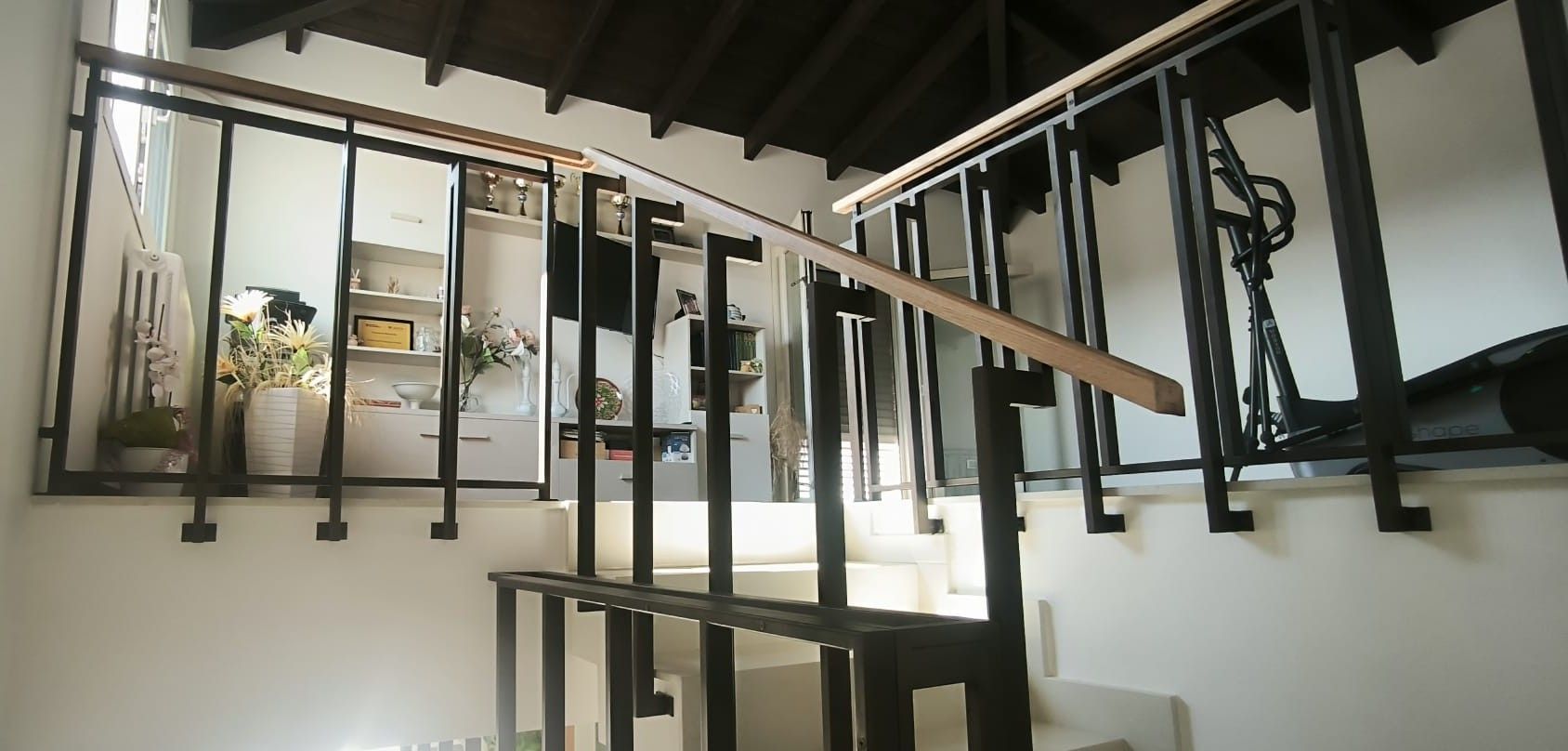 Arredi e strutture foto 2