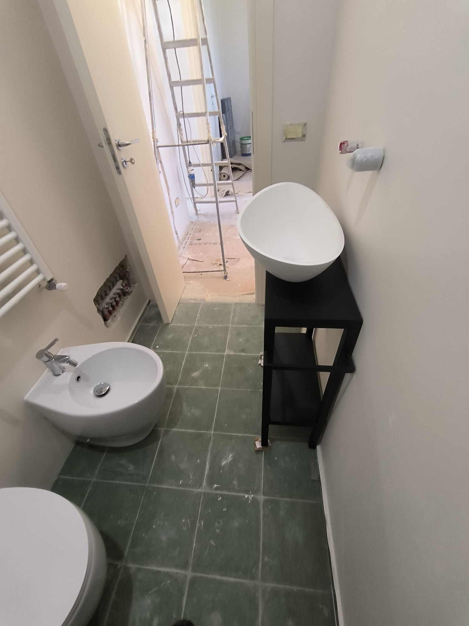 Arredi e strutture foto 3