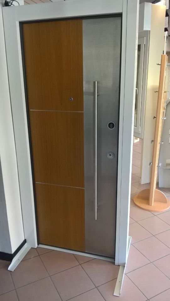 porta in legno e vetro