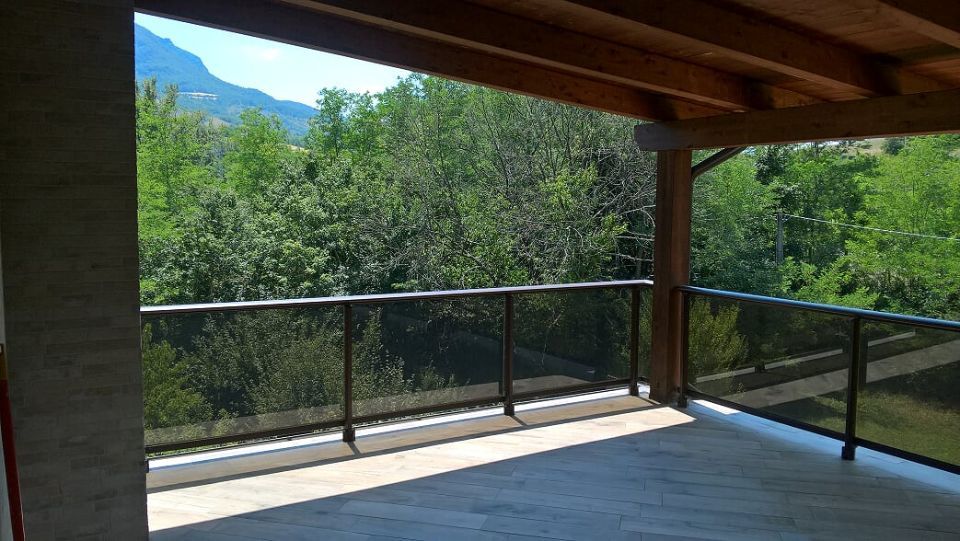 parapetto terrazzo in vetro