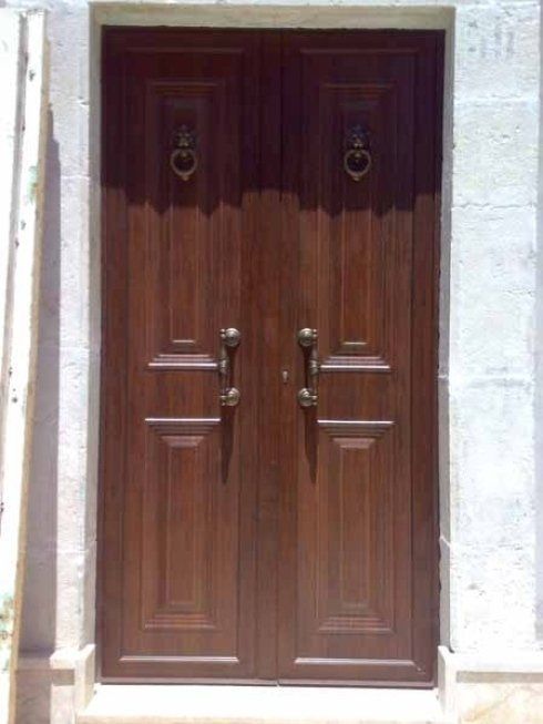 portoncino d'ingresso in legno massello