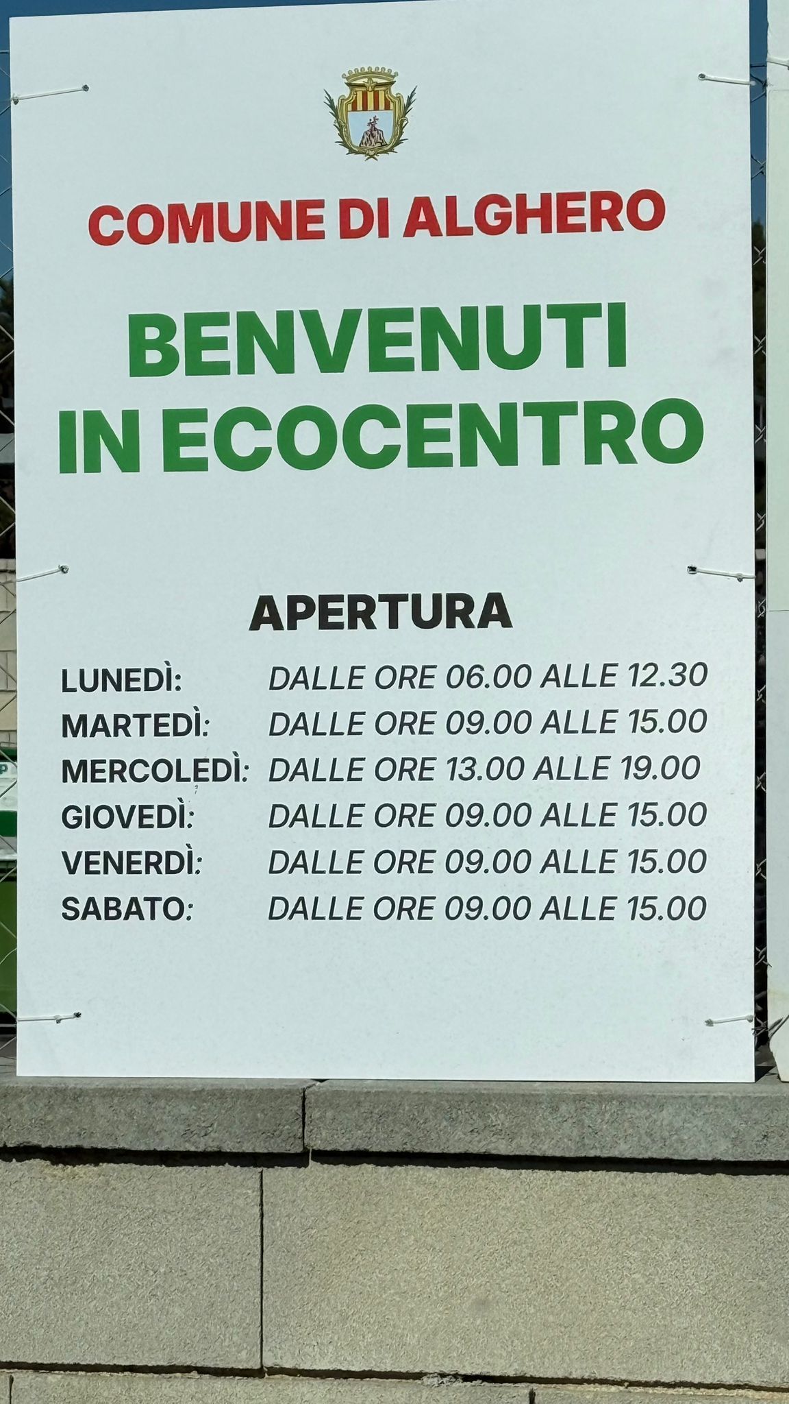 Cartello per l'ecocentro di Alghero: 