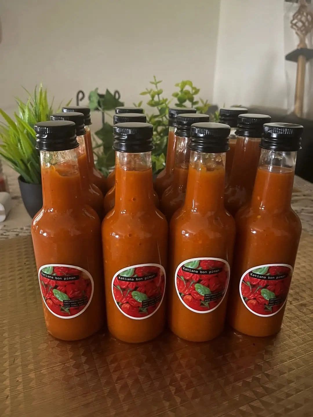 katiana bon piman extra hot sauce