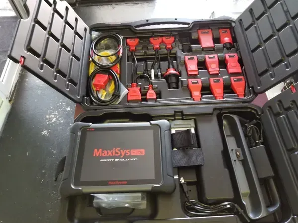 gallery maxisys tool set | Precision Tires Auto