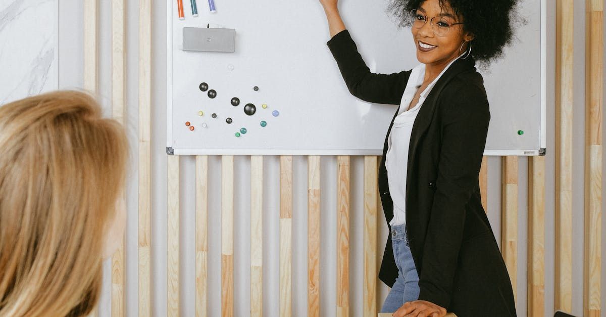 Booking keynote speakers, facilitators, and moderators for conferences