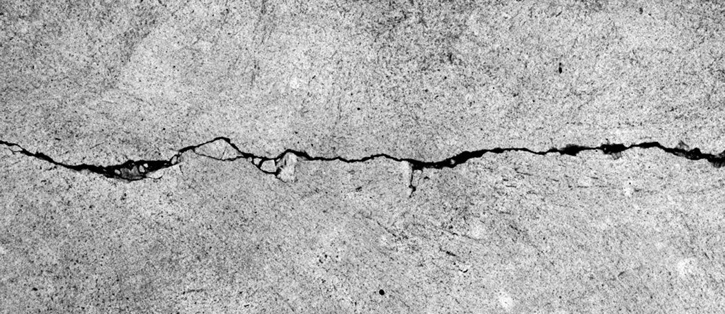 concrete crack in the Dallas area