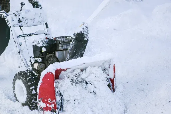 snow and ice management benefits in cedar hill mo