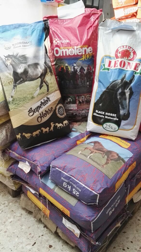 cibo per animali in vendita