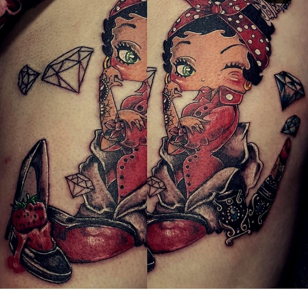 Pine up Tattoo Berlin Marzahn