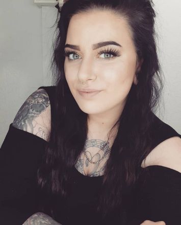 Romie Tät
