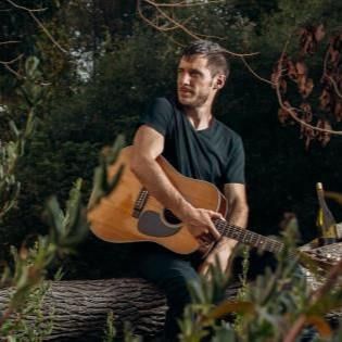 Lake Milton Golf Club entertainment