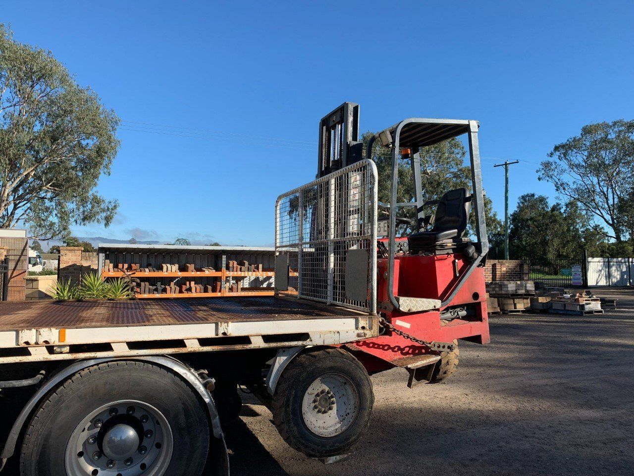 Semi Truck — Building Materials in the Hunter Valley, NSW