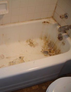 Before Refinished Bathtub — N. Charleston, SC — Surface Specialists