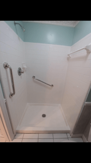 After Shower Area — N. Charleston, SC — Surface Specialists