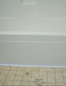 Before Blended Tub Conversion — N. Charleston, SC — Surface Specialists