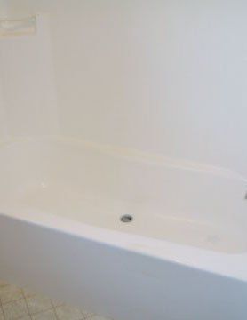 Before Safety Tub Conversion — N. Charleston, SC — Surface Specialists