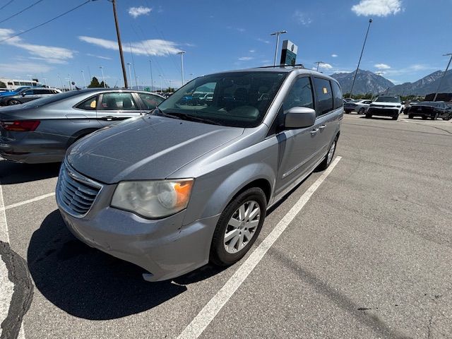 2013 CHRYSLER TOWNE & COUNTRY VAN WITH STOW AND GO SEATS