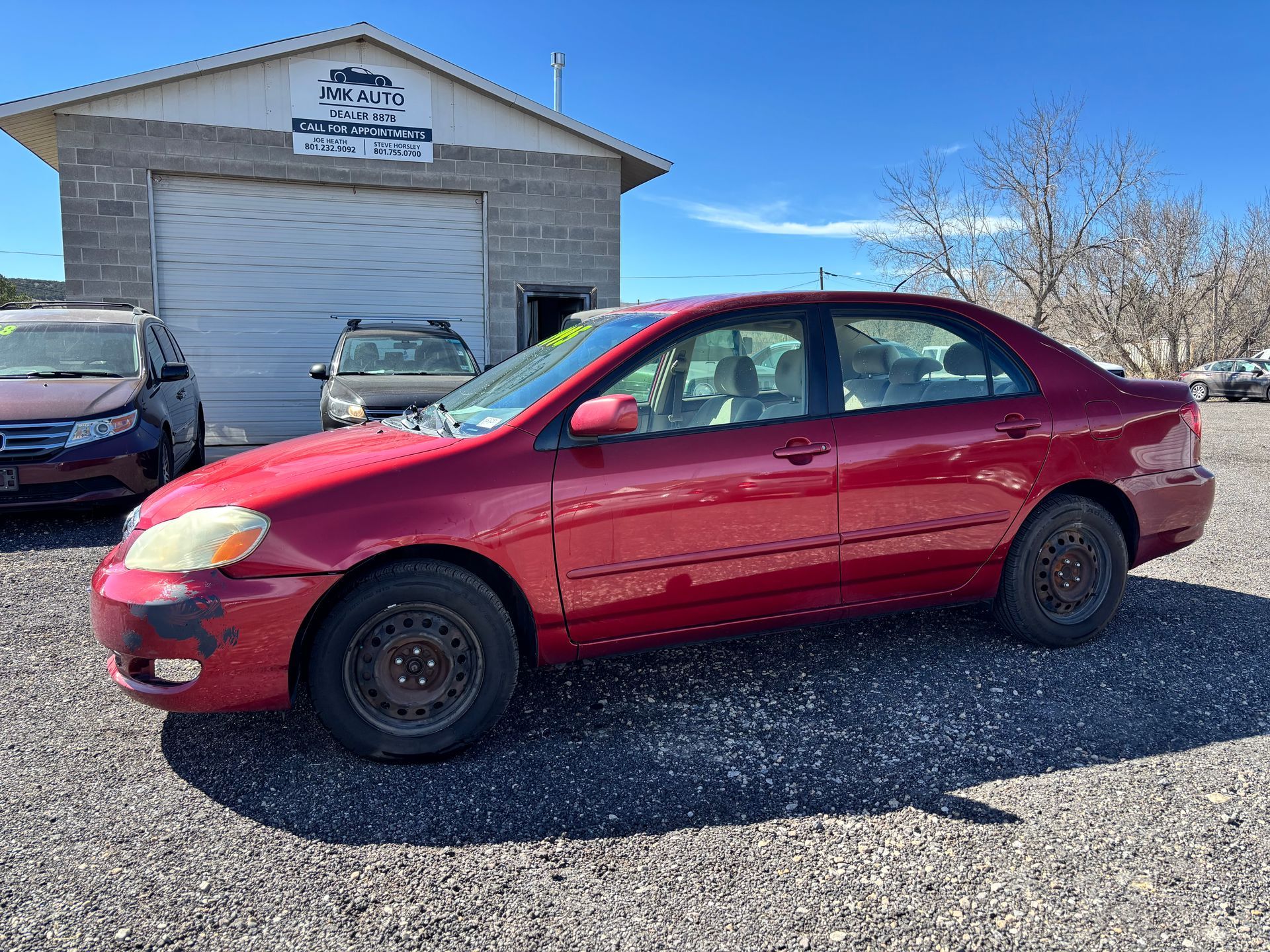 Clean title, automatic transmission, great on gas  mileages.
