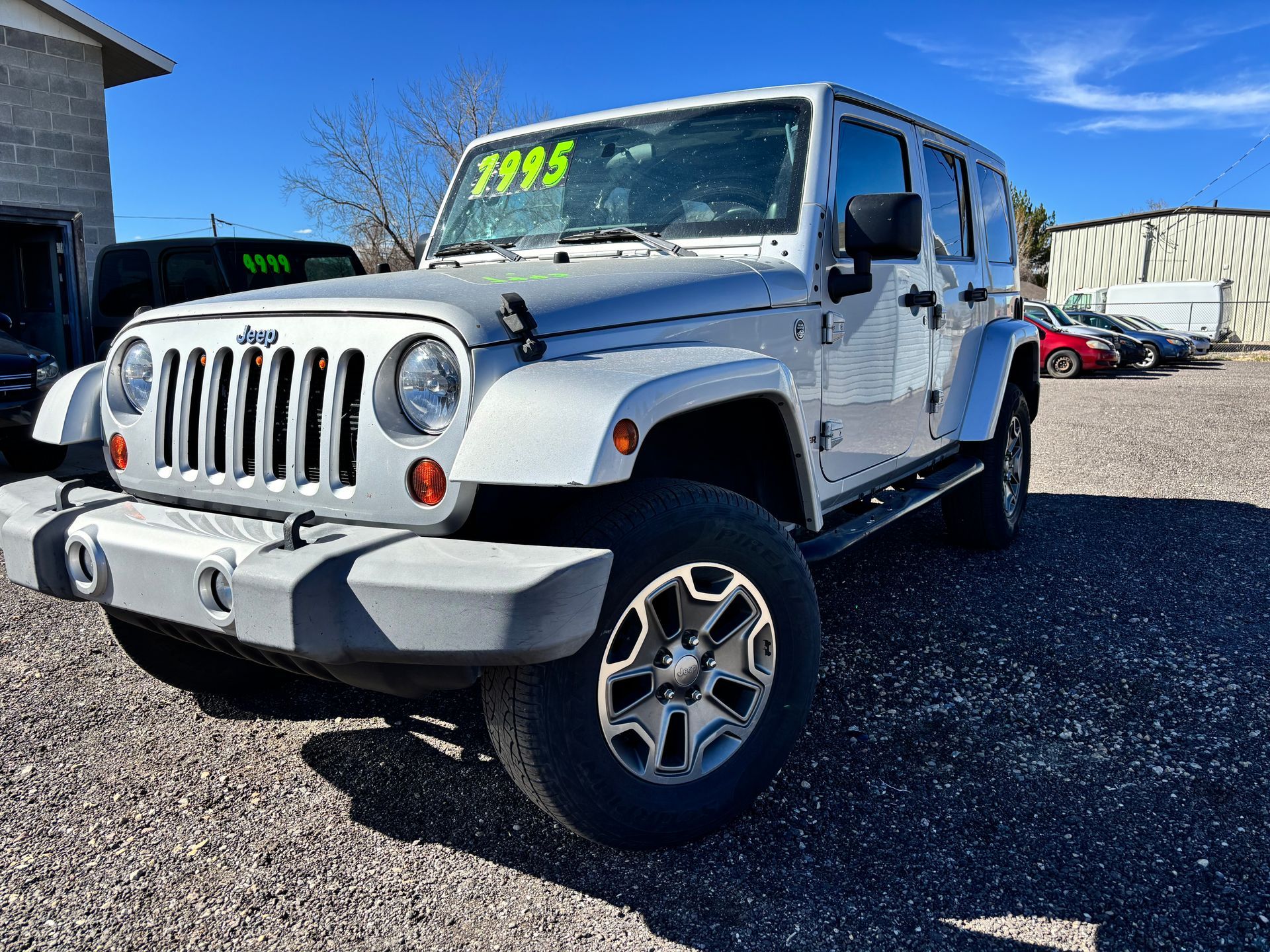 Clean title, off road, 4x4.