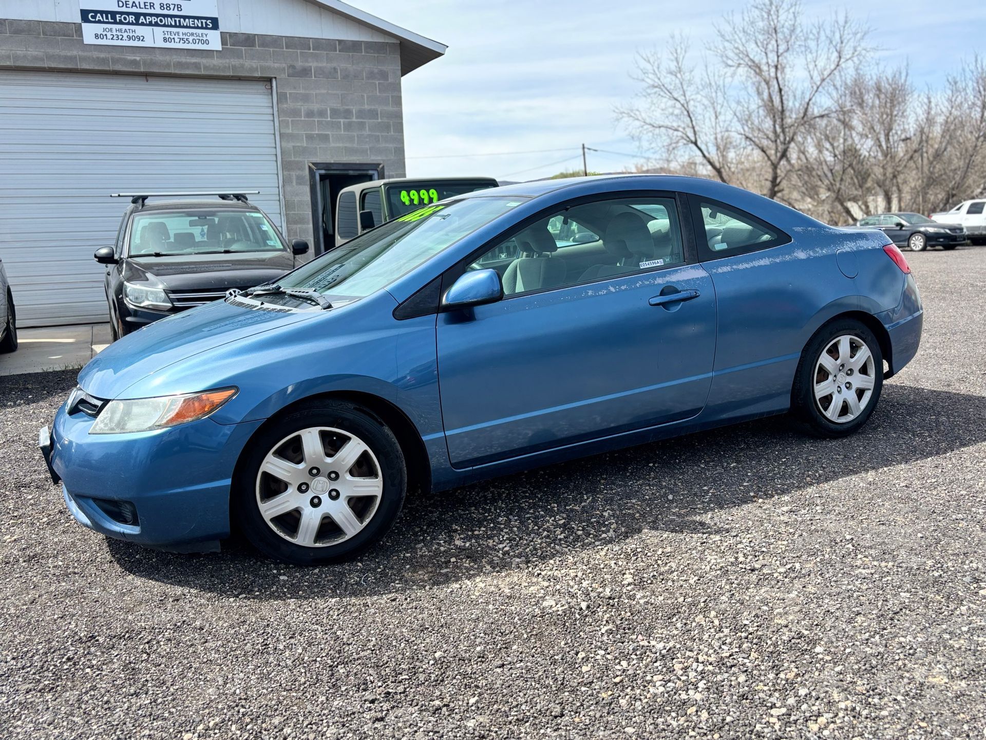 2007 Honda Civic LX, great on gas mileages, coupe.
