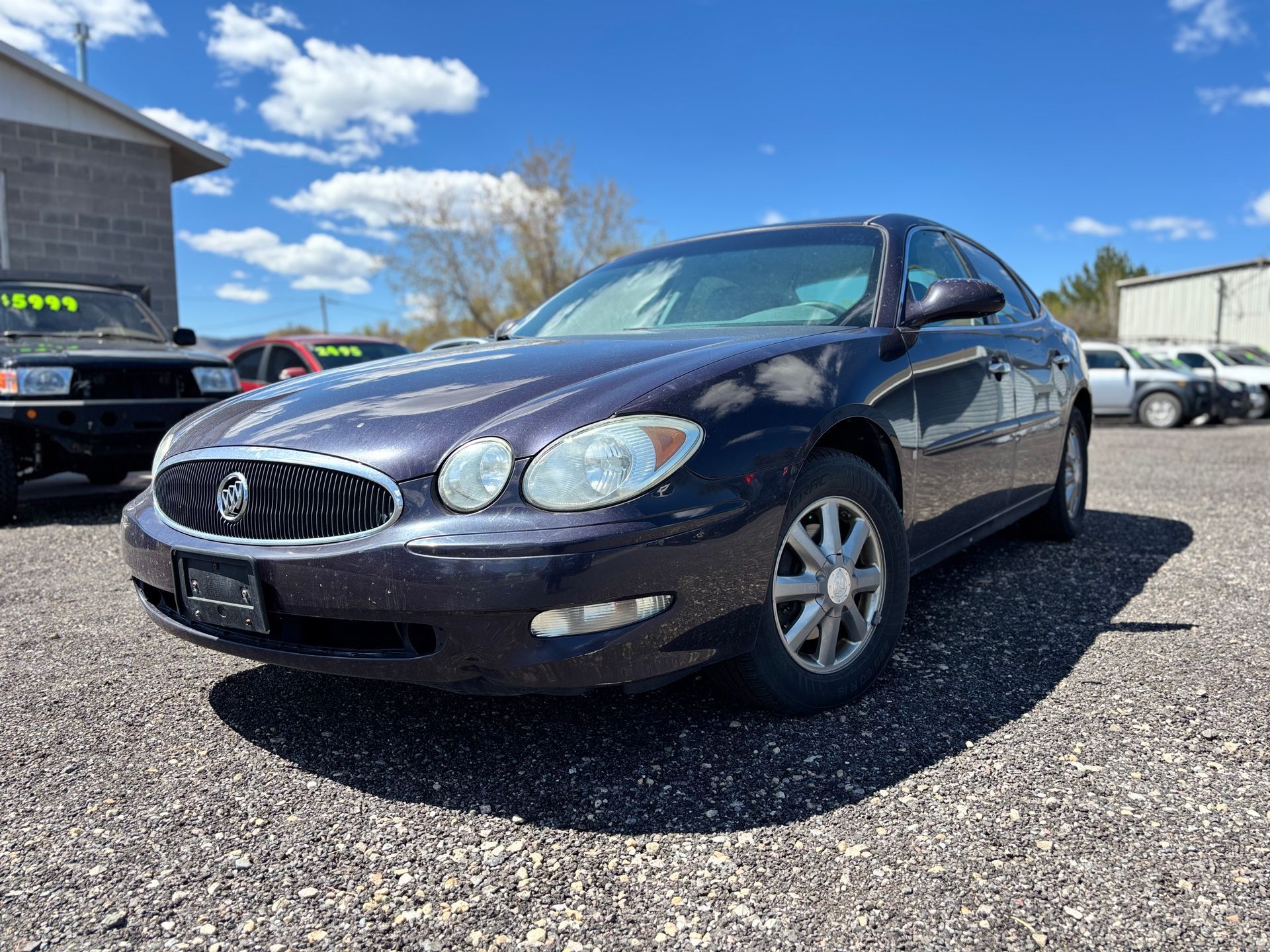 Clean title, 3.8 V6, leather seat.