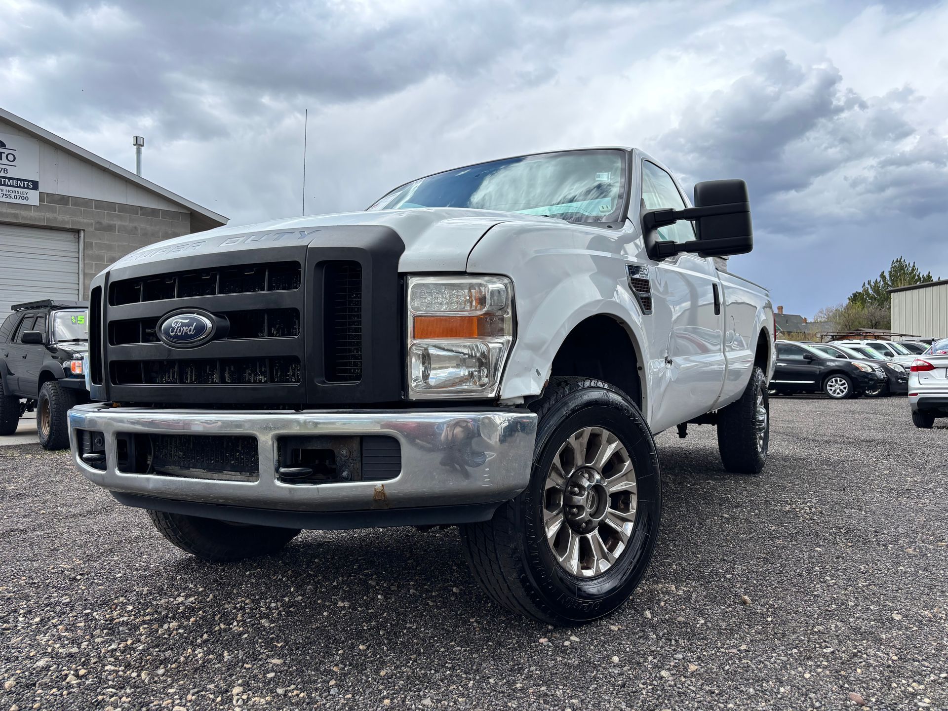 Cean title, diesel truck, long bed. 4x4, suer duty. Amazing work truck.