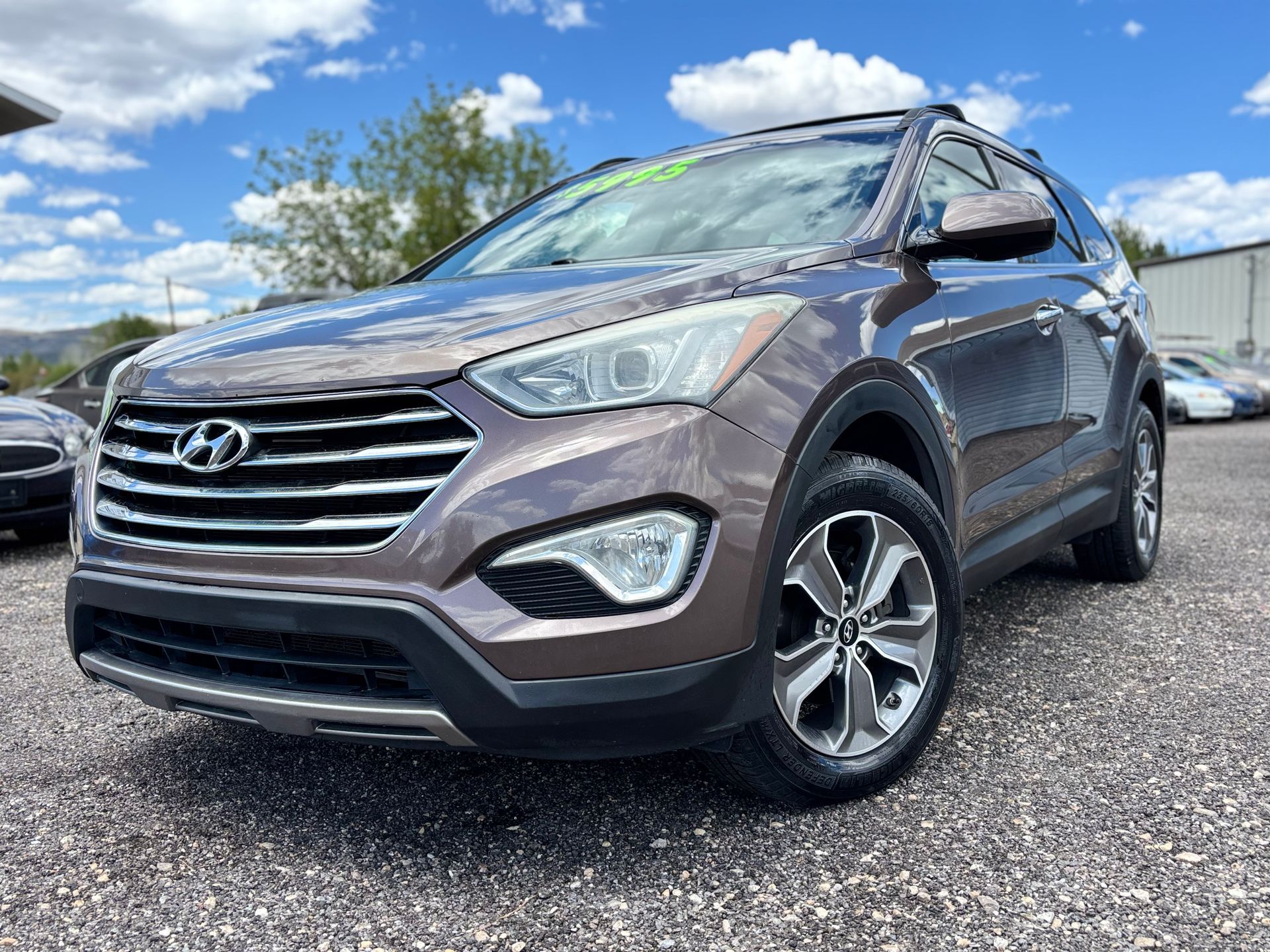 Clean title, family car 3-row, AWD, Alloy wheels.