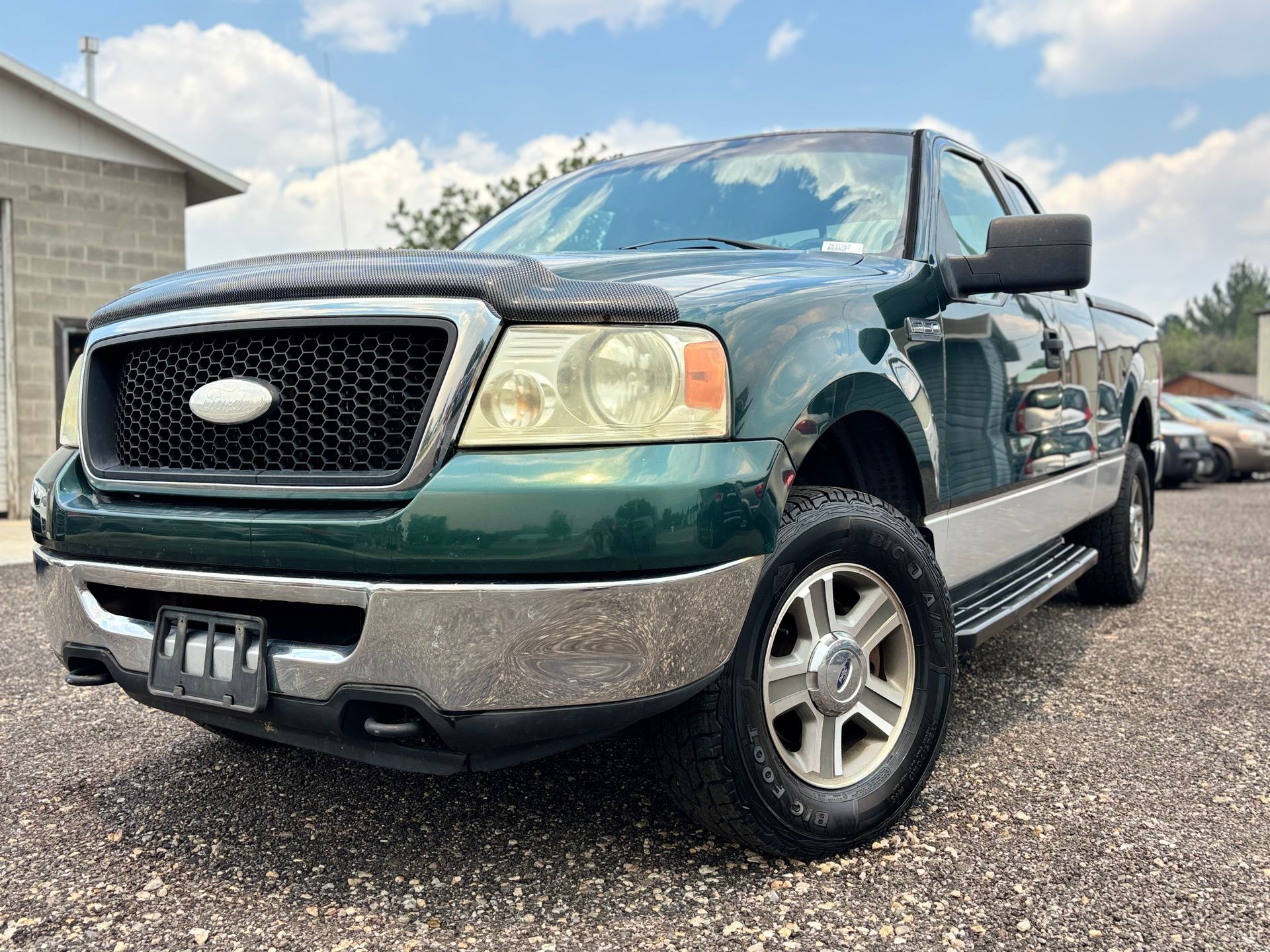 Clean title, 4x4, V8, TOW package.