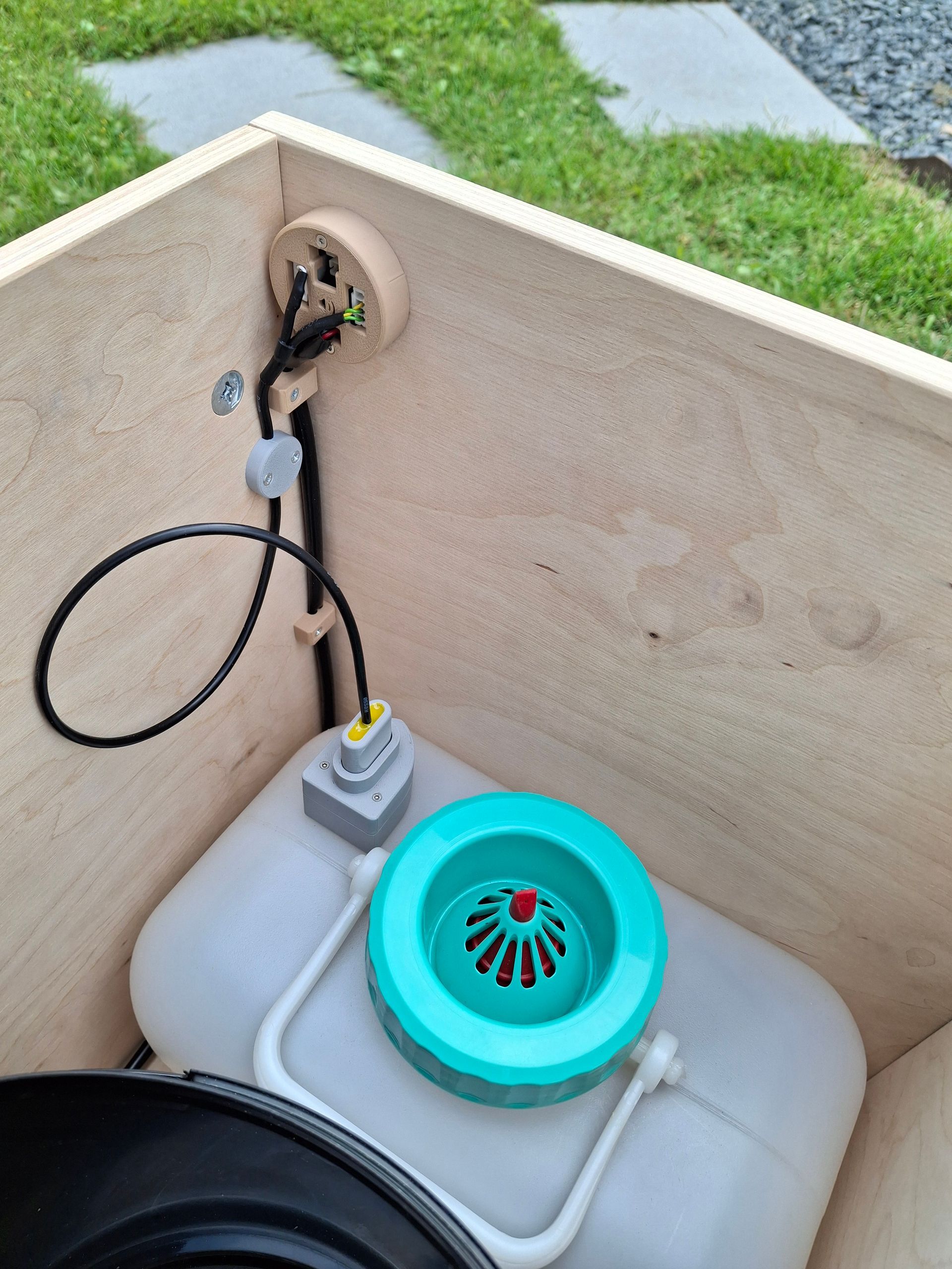 Trennklo Füllstand Füllstandssensor
Trenntoilette Urinpegel kein überlaufen mehr