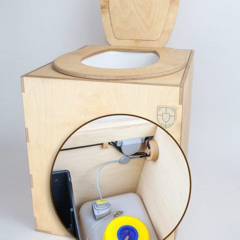 Trockentrenntoilette mit pipiGUARD self swim